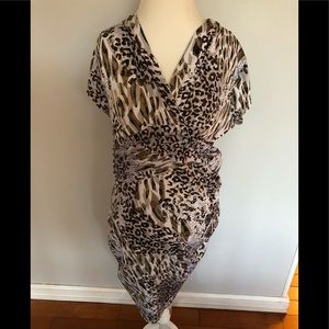 Leopard print dress w ruched waist.